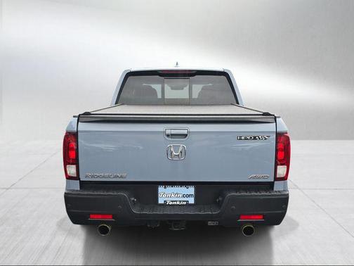 Gray 2022 Honda Ridgeline RTL-E