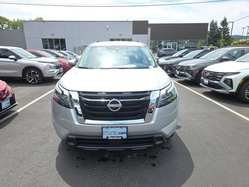 2024 Nissan Pathfinder SV 4WD