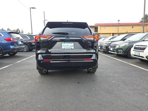 2024 Toyota RAV4 Prime SE