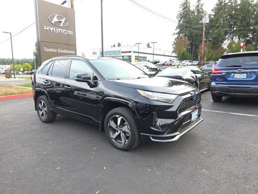 2024 Toyota RAV4 Prime SE
