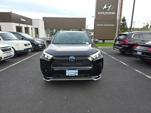 2024 Toyota RAV4 Prime SE