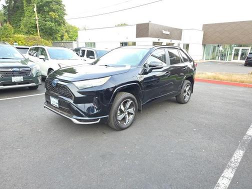 2024 Toyota RAV4 Prime SE