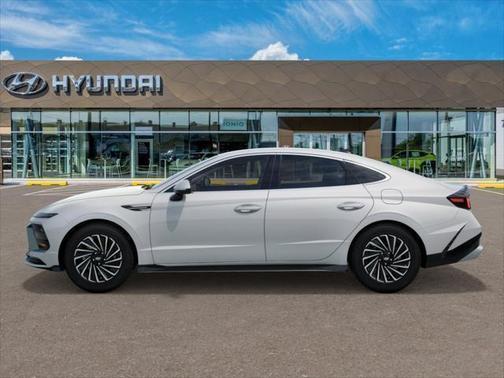 2025 Hyundai SONATA Hybrid SE