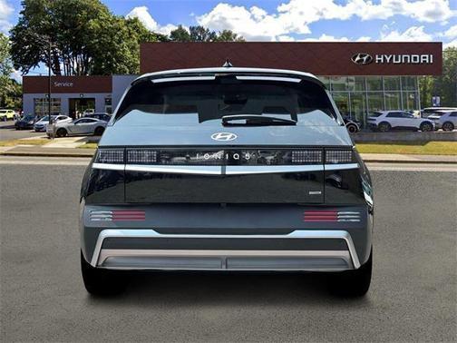 2025 Hyundai IONIQ 5 SE