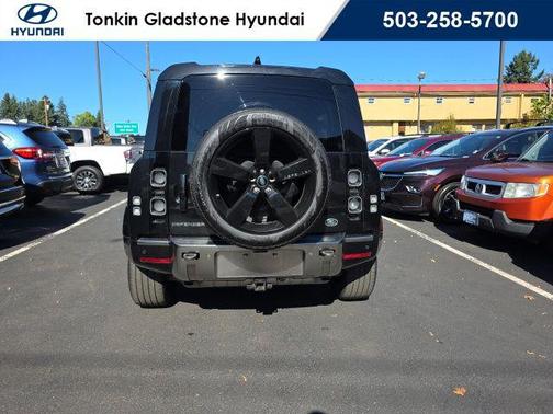 Santorini Black Metallic 2021 Land Rover Defender 110 X