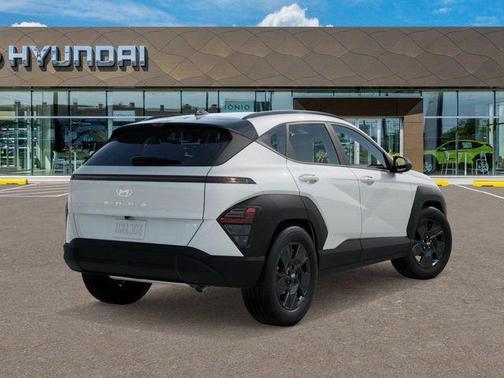 Saw 2027 Hyundai KONA SEL Sport