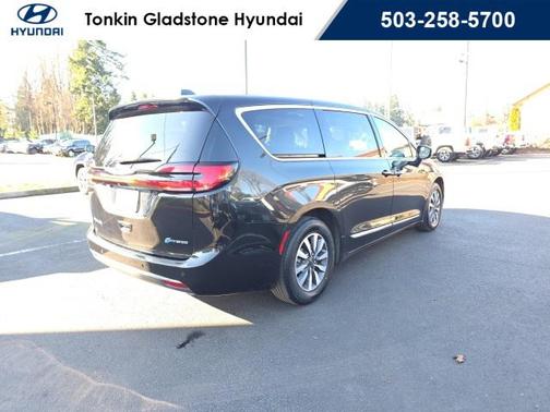 2023 Chrysler Pacifica Hybrid Limited