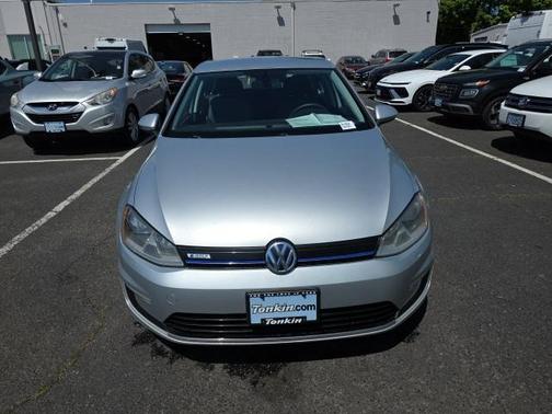 2016 Volkswagen e-Golf SE