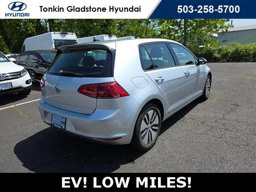 2016 Volkswagen e-Golf SE