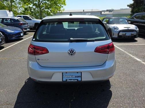 2016 Volkswagen e-Golf SE