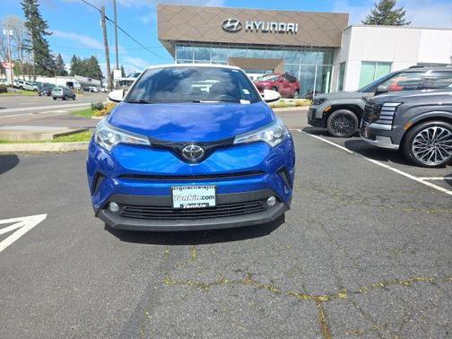 Iceberg/Blue Eclipse Metallic 2018 Toyota C-HR XLE Premium