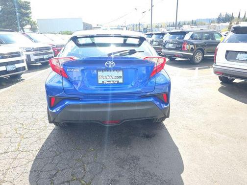 Iceberg/Blue Eclipse Metallic 2018 Toyota C-HR XLE Premium