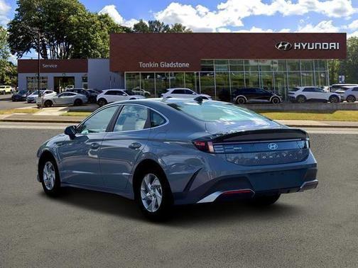 Transmission Blue 2026 Hyundai SONATA SE