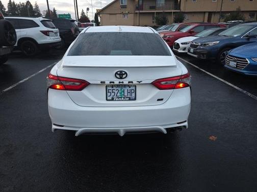 2019 Toyota Camry SE