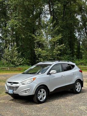 Diamond Silver 2013 Hyundai TUCSON GLS
