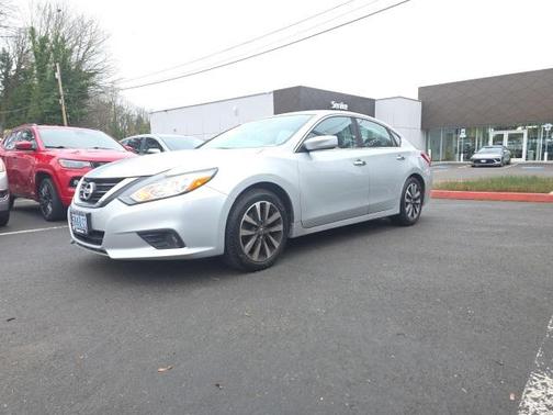 2017 Nissan Altima 2.5 SV