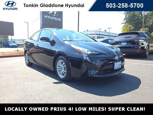 2017 Toyota Prius Four
