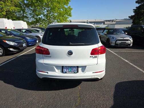 2015 Volkswagen Tiguan 4MOTION Auto R-Line