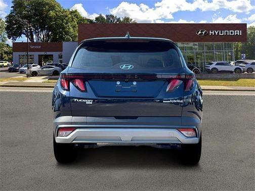 Deep Sea 2026 Hyundai TUCSON Hybrid Blue SE