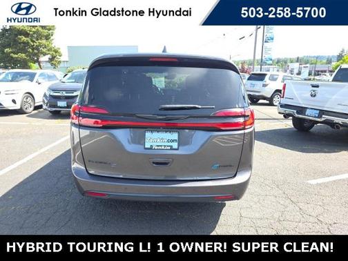 2022 Chrysler Pacifica Hybrid Touring L