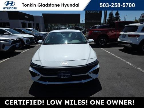 2024 Hyundai ELANTRA SE