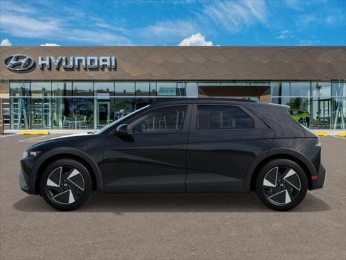 2025 Hyundai IONIQ 5 SE