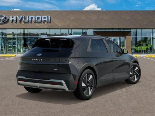 2025 Hyundai IONIQ 5 SE