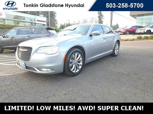 2015 Chrysler 300 Limited