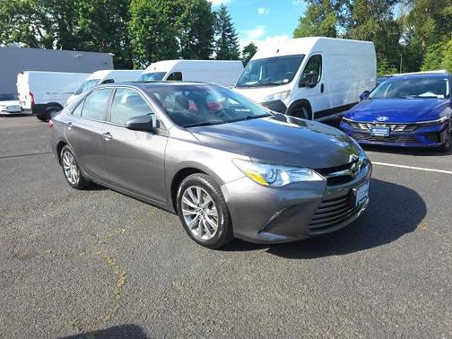 2016 Toyota Camry XLE