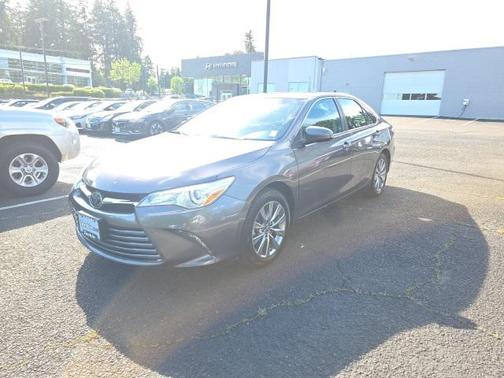 2016 Toyota Camry XLE