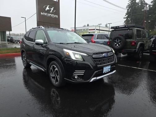 2023 Subaru Forester Touring