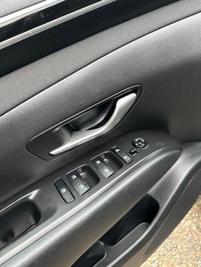 Black Pearl 2024 Hyundai TUCSON SEL