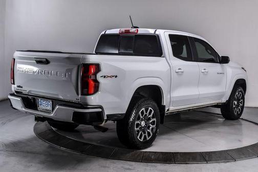 Summit White 2023 Chevrolet Colorado LT