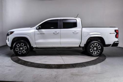 Summit White 2023 Chevrolet Colorado LT