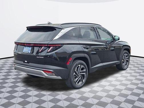 Ash Black 2026 Hyundai TUCSON Hybrid Limited