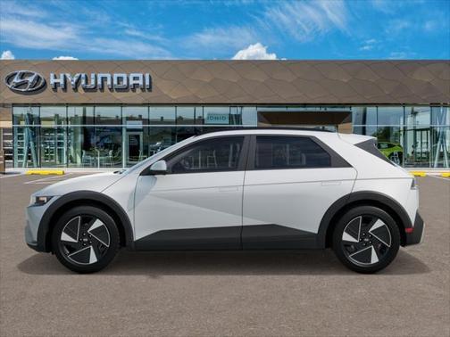 2025 Hyundai IONIQ 5 SE