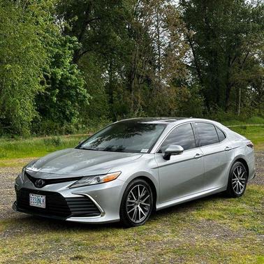 Celestial Silver Metallic 2022 Toyota Camry XLE