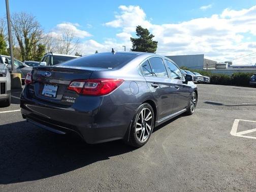2017 Subaru Legacy Sport