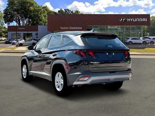 Phantom Black 2026 Hyundai TUCSON SE