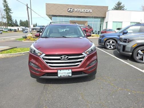 Ruby Wine 2017 Hyundai TUCSON SE