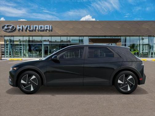 2025 Hyundai IONIQ 5 SE
