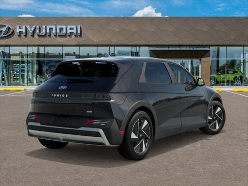 2025 Hyundai IONIQ 5 SE