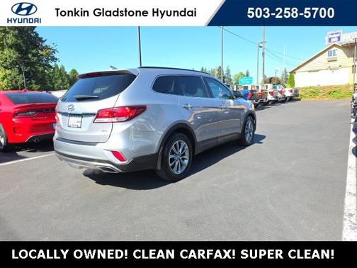 2017 Hyundai SANTA FE SE