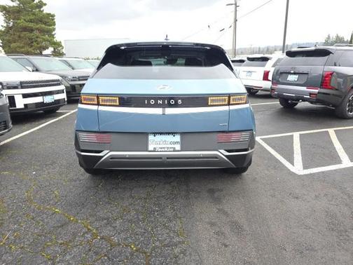 2024 Hyundai IONIQ 5 SE