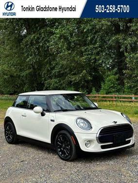 Pepper White 2018 MINI Hardtop Cooper