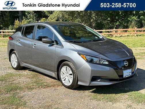 Gun Metallic 2025 Nissan Leaf S