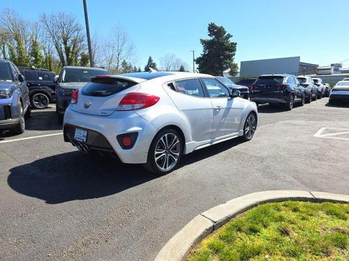 2016 Hyundai Veloster Turbo