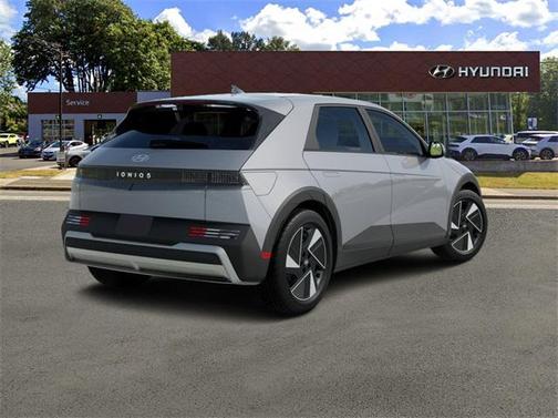 2025 Hyundai IONIQ 5 SE