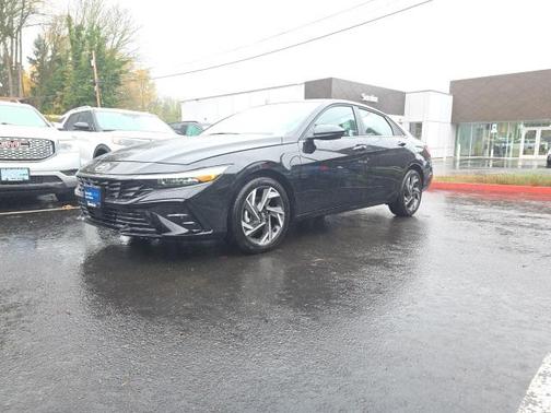 2025 Hyundai ELANTRA SEL
