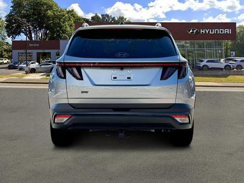 Shimmering Silver 2026 Hyundai TUCSON XRT